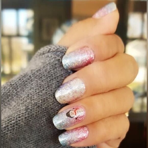 Color Street | Snow Biz, snowman, snowflake, glitter finish - Picture 3 of 8